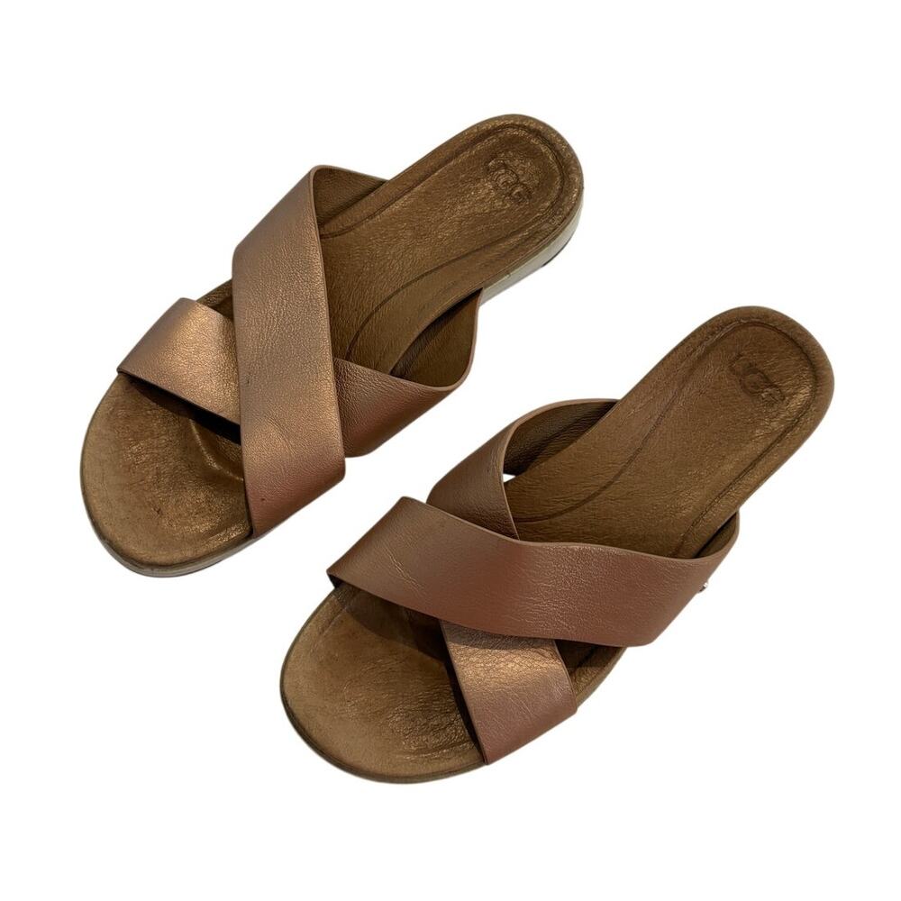 UGG Kari Sandals Size 8.5 Rose Gold Metallic Shoes Slip On 1092669 Leather Slide